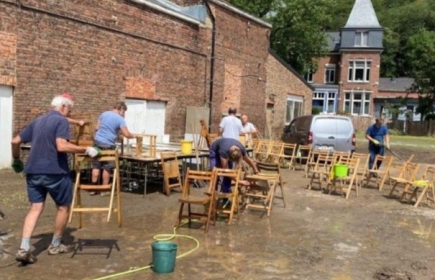 Opkuiswerken bij de "Association Saint-Vincent de Paul" door rotariërs van RC Liège Ouest